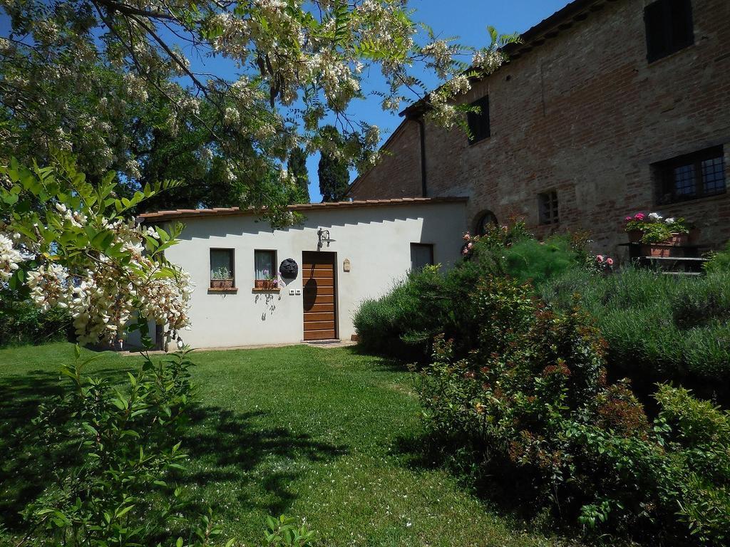 Al Giardino Degli Etruschi Guest House Chiusi Bagian luar foto